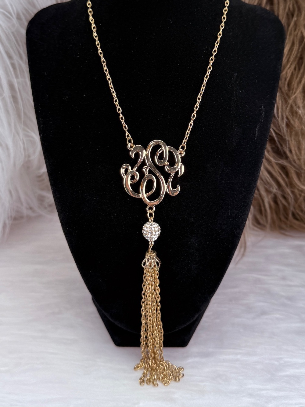 Vintage aged goldtone large fringe dangle pendant necklace
